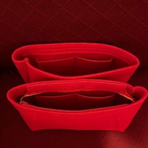 Red inserts for design inspired bag.